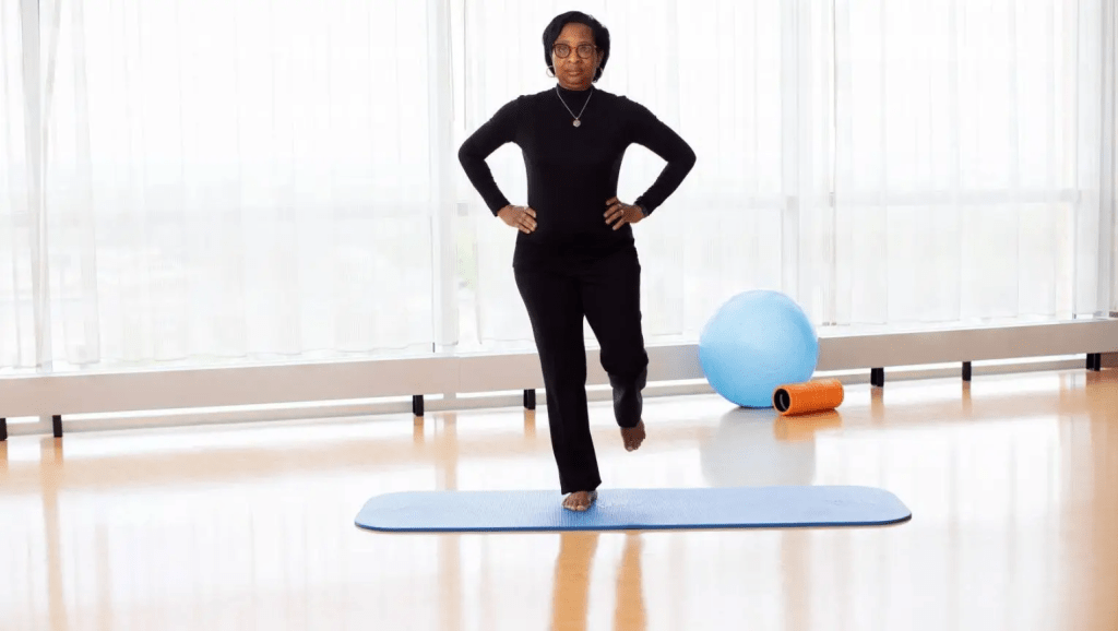 מהו המדד הטוב ביותר להזדקנות בריאה – תנועה, שיווי משקל או כוח&nbsp;אחיזה